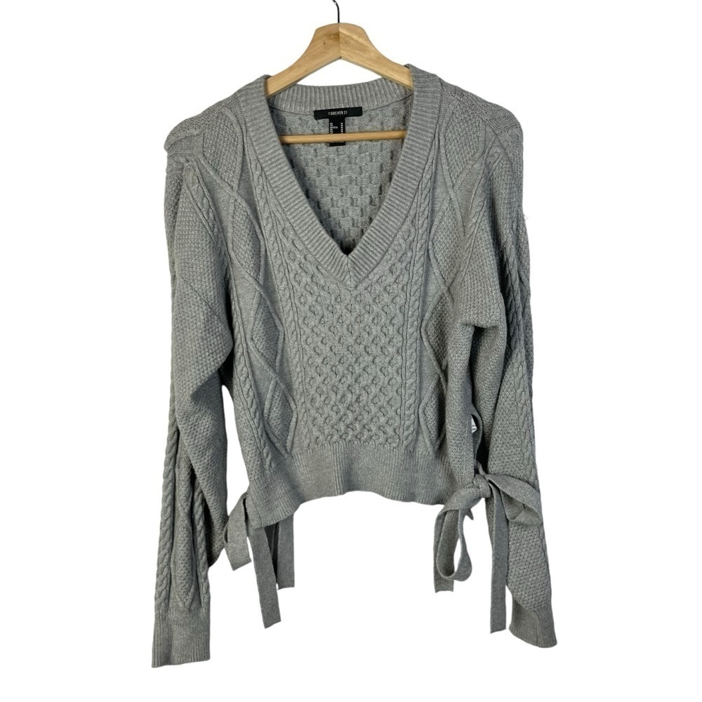 Forever 21 Light Gray V Neck Side Tie Cable Knit Sweater M